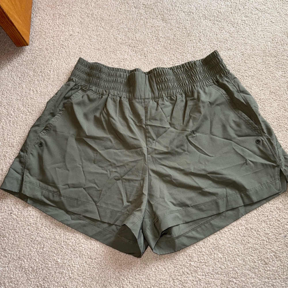 LIGHTLY USED: Old Navy Women’s Olive Green Active Shorts - Lightweight Comfort